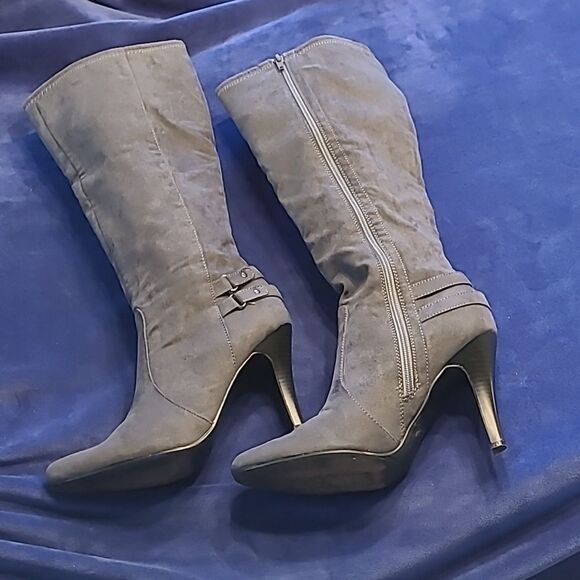 New Directions sz 8M gray suede knee length 4" heeled boots - Picture 2 of 11